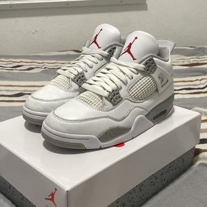 Air Jordan 4 Retro Oreo (READ DESC)